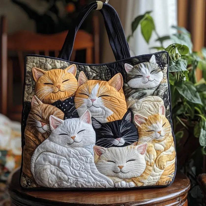 Hazel Sleeping Kittens Quilted Tote